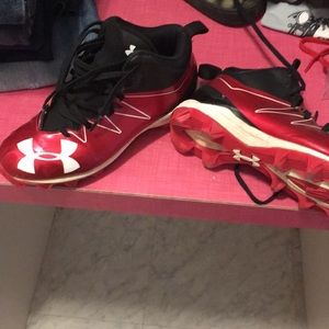 Boys under armour cleats